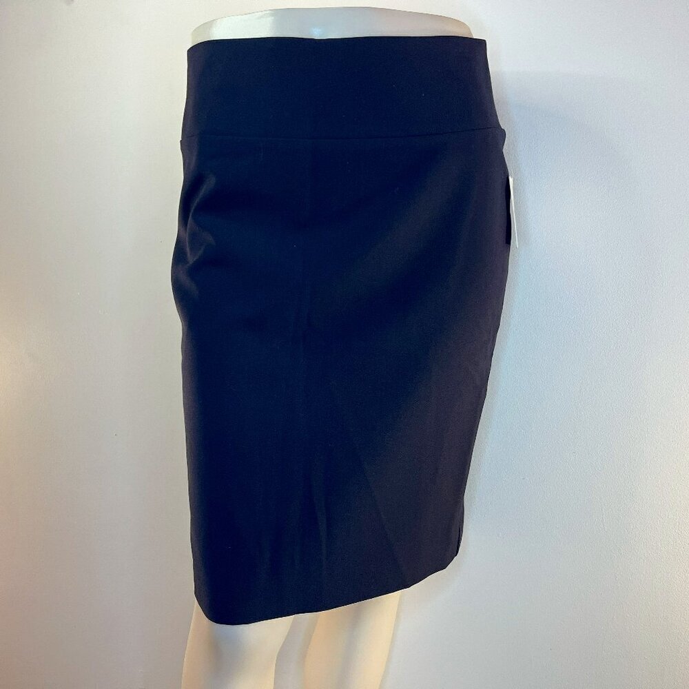 ELLEN TRACY Women's Core Navy Straight Skirt - Size 2 - NWT $49.95